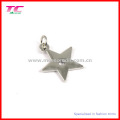 Pendentif en forme de forme en argent